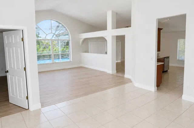 Residence photo 9