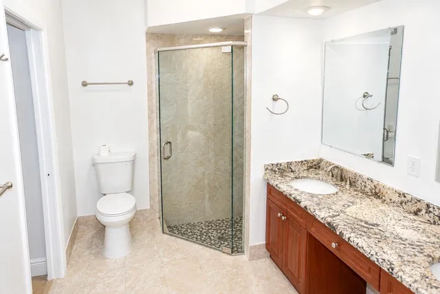 Residence photo 17