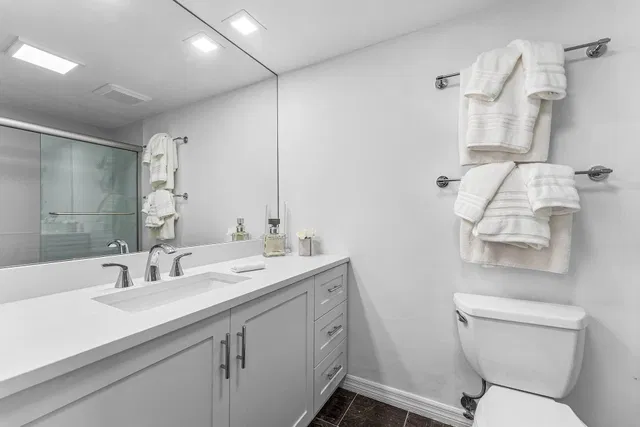 South Palm Beach Unit 318 photo 8