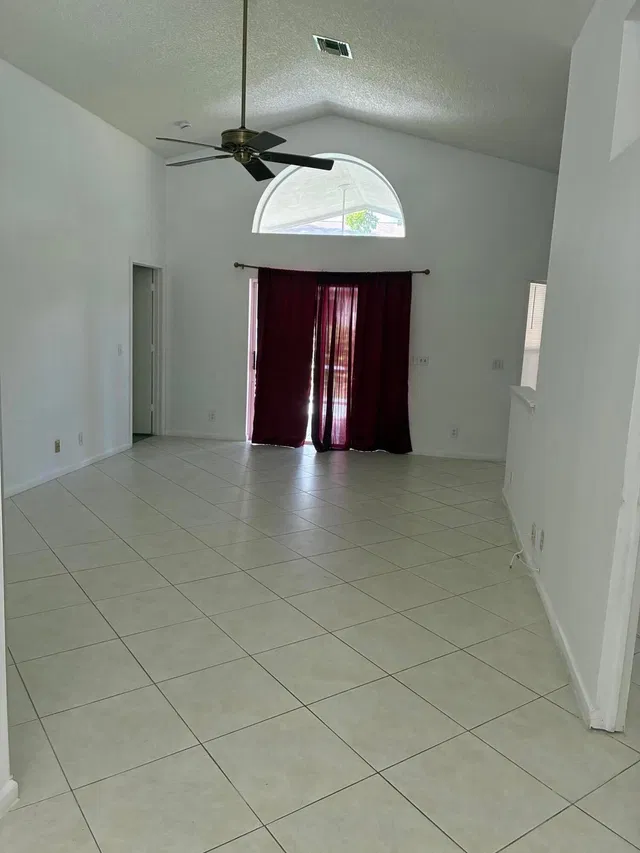 Residence photo 7