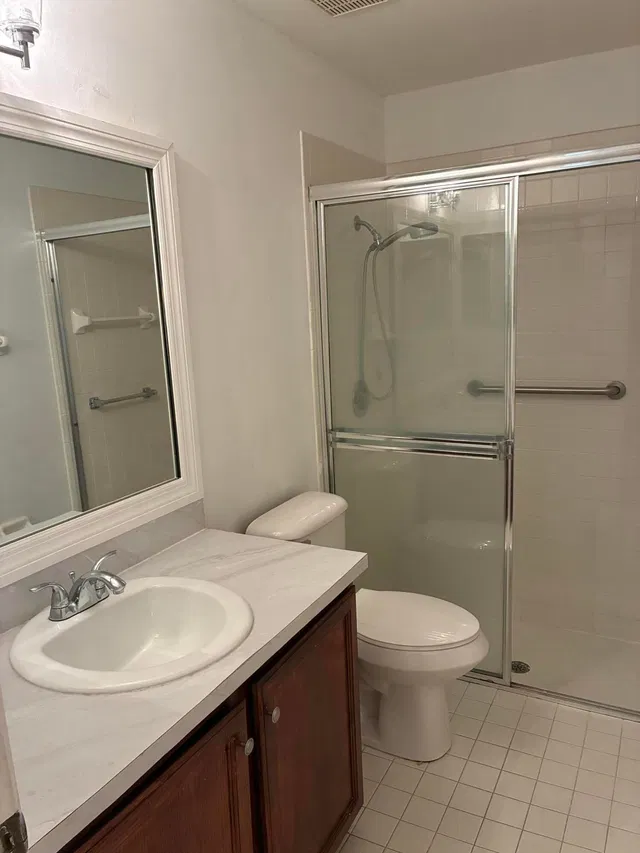 Residence photo 17