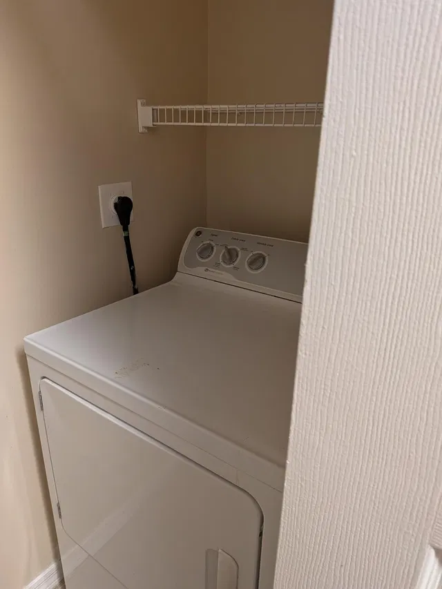 Unit 208 photo 12