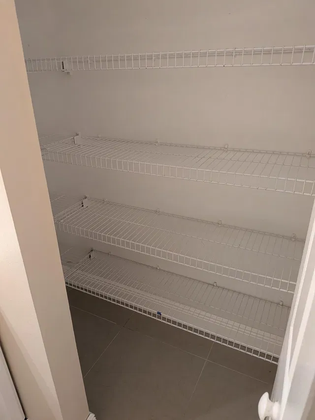Unit 208 photo 14