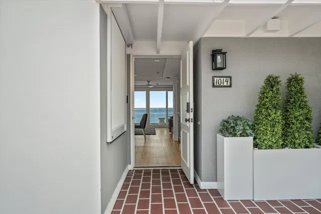 Residence photo 3