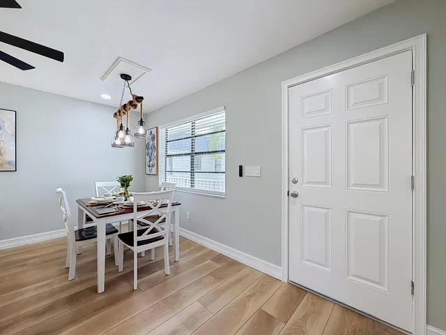 Residence photo 9