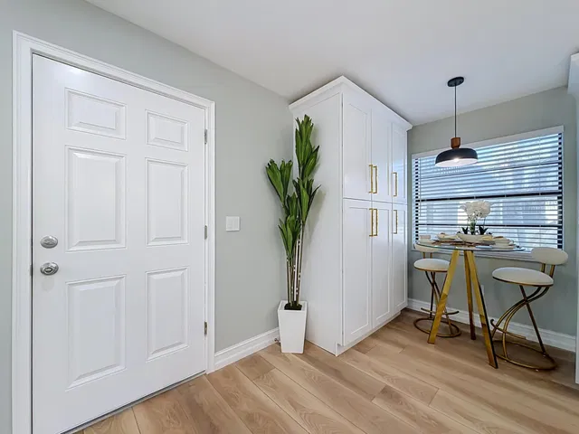 Residence photo 23