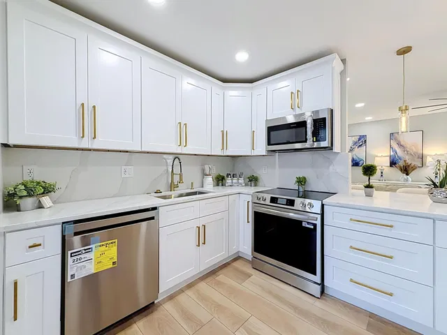 Residence photo 31