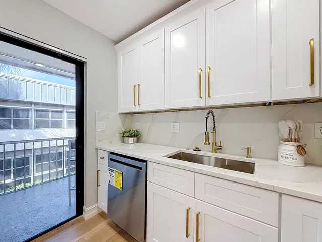 Residence photo 38