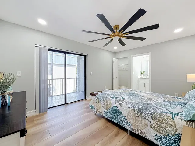 Residence photo 53