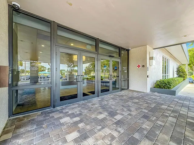 Residence photo 75