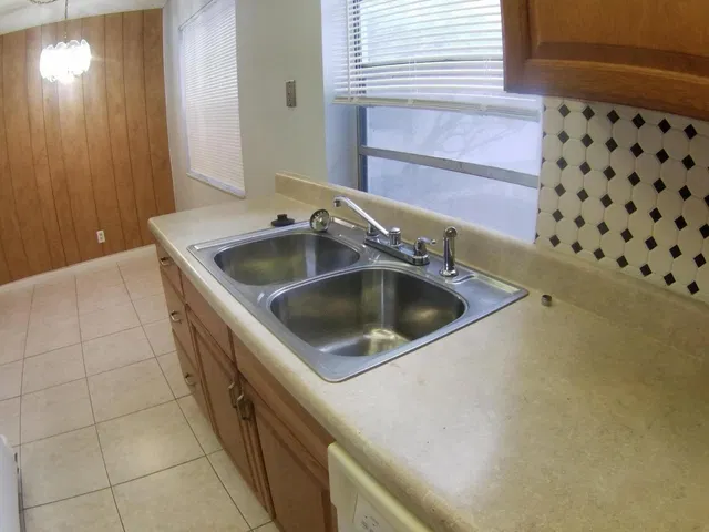 Residence photo 13