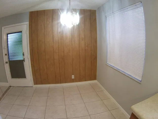 Residence photo 19