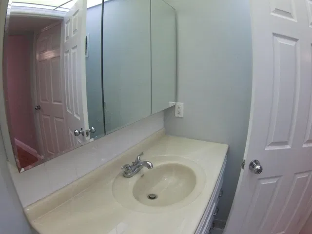 Residence photo 28