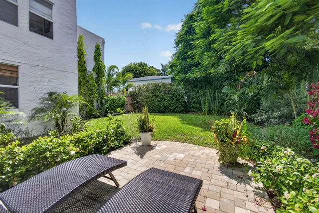 West Palm Beach Residence photo 21