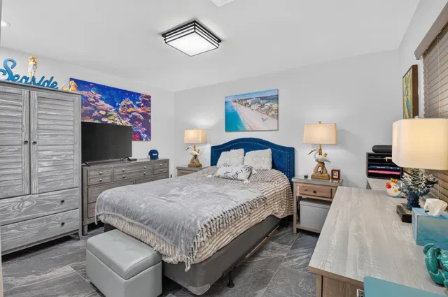 Residence photo 18