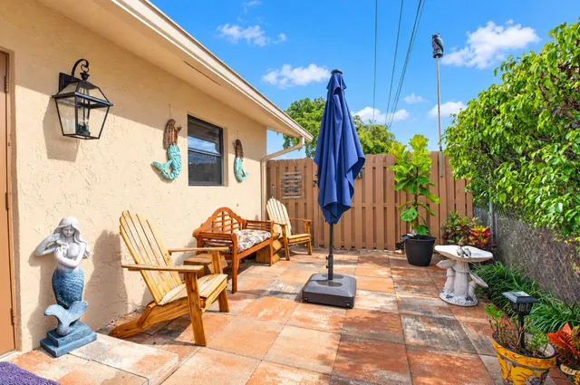 Residence photo 32