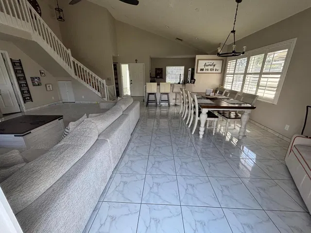 Residence photo 4