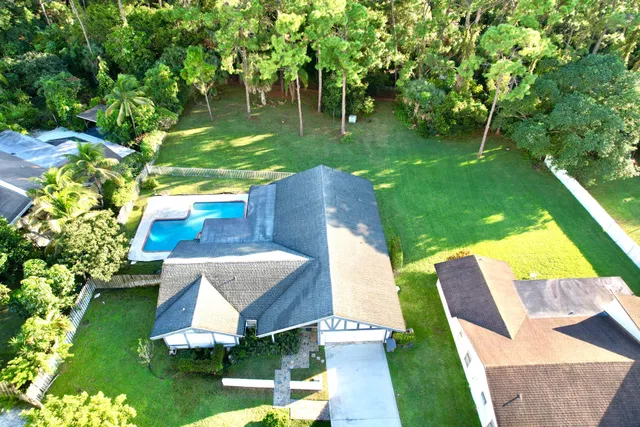 Residence photo 3