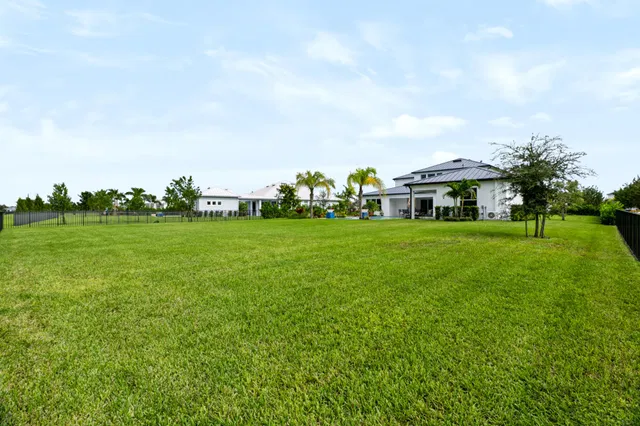 Bridgewater Preserve Residence photo 77