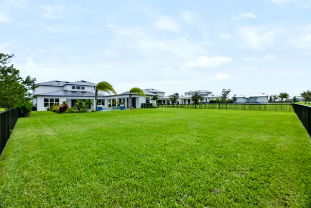 Bridgewater Preserve Residence photo 78