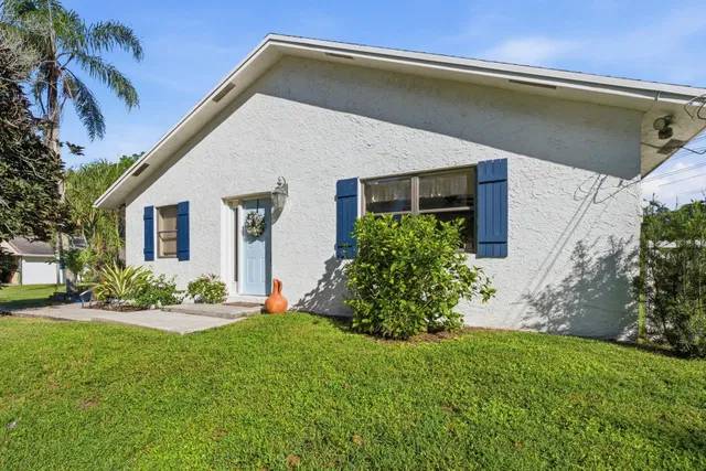  Residence photo 4
