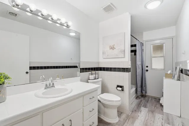  Residence photo 16