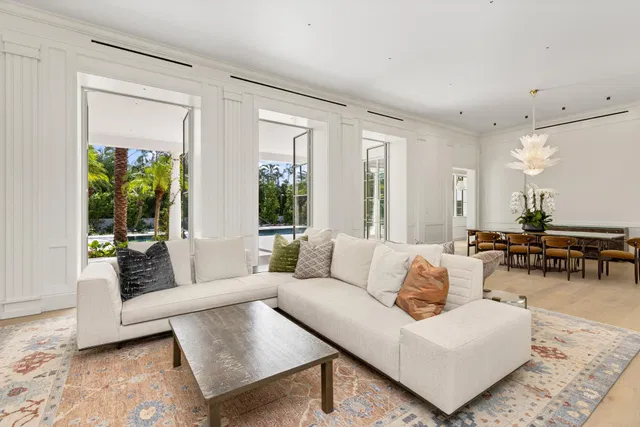 Estate Section Palm Beach Residence photo 24