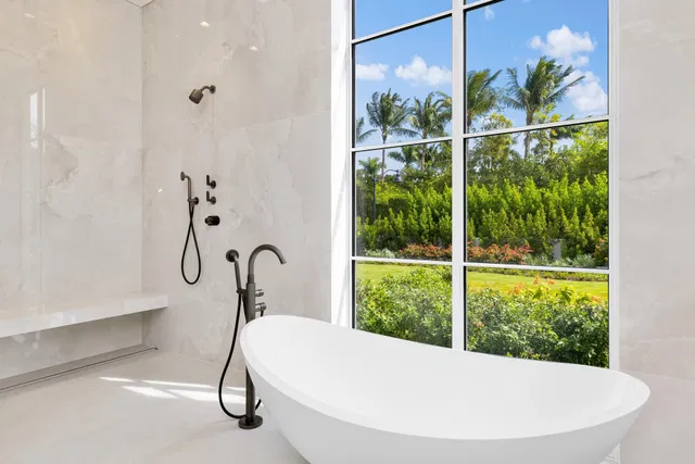 Estate Section Palm Beach Residence photo 32