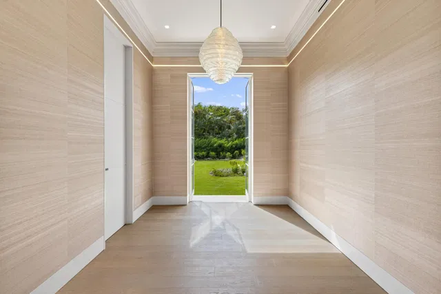 Estate Section Palm Beach Residence photo 46