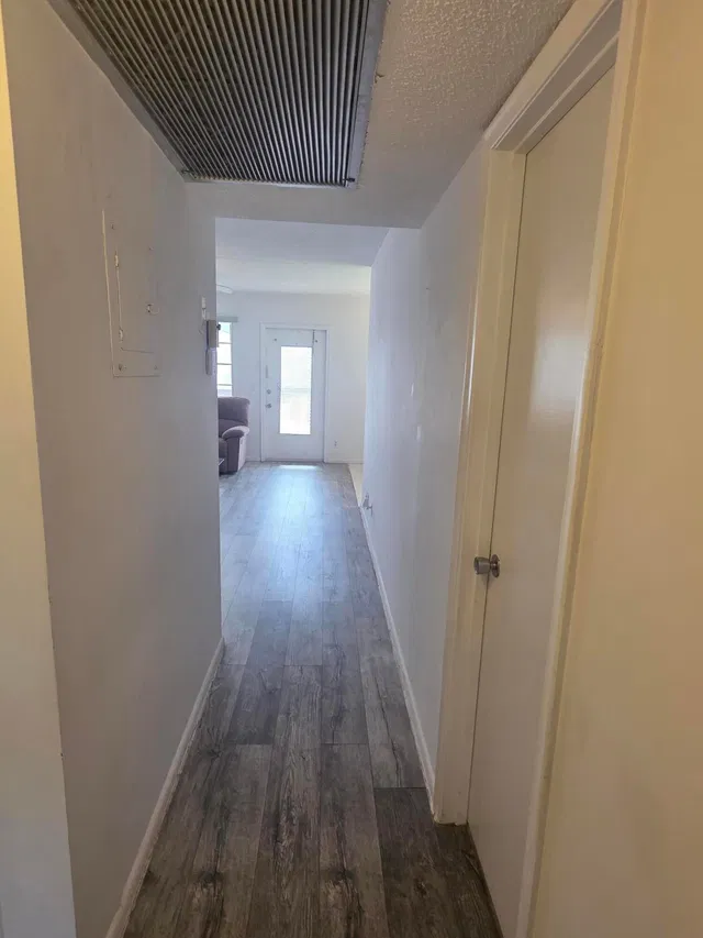  Residence photo 8