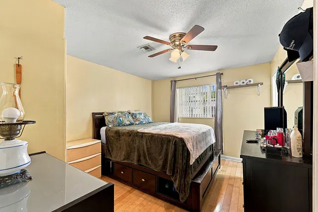  Residence photo 12