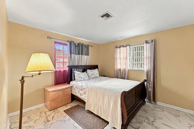  Residence photo 14