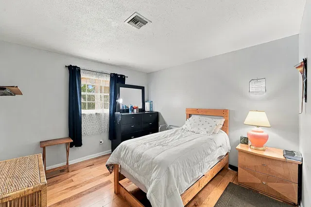  Residence photo 15