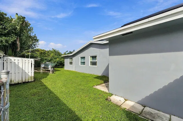  Residence photo 20