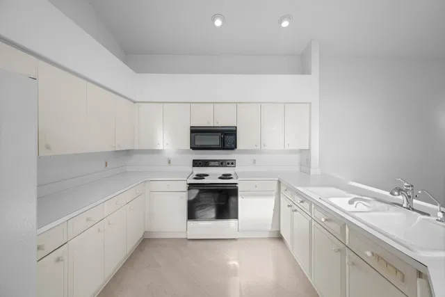  Residence photo 22