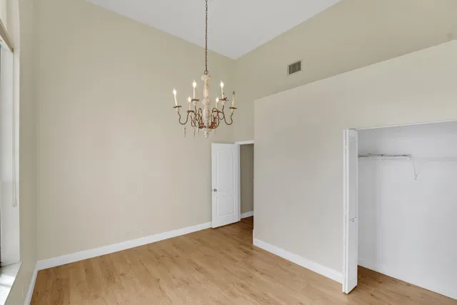  Residence photo 42
