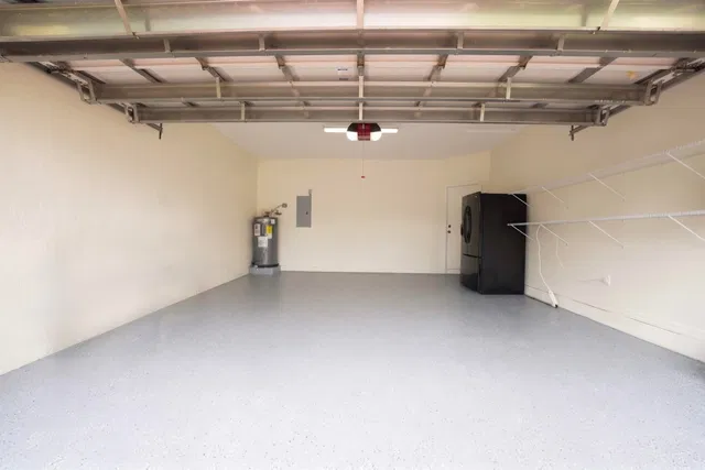  Residence photo 72