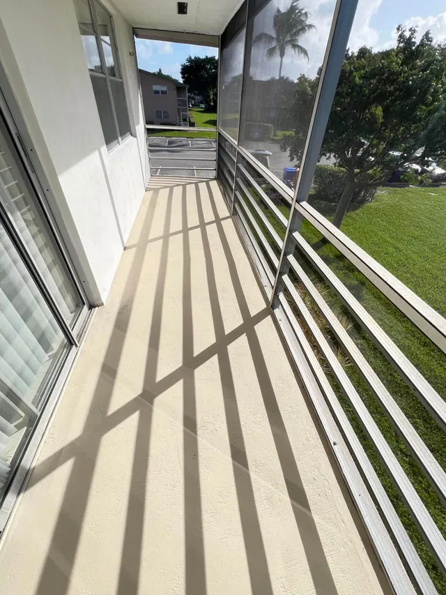  Residence photo 26