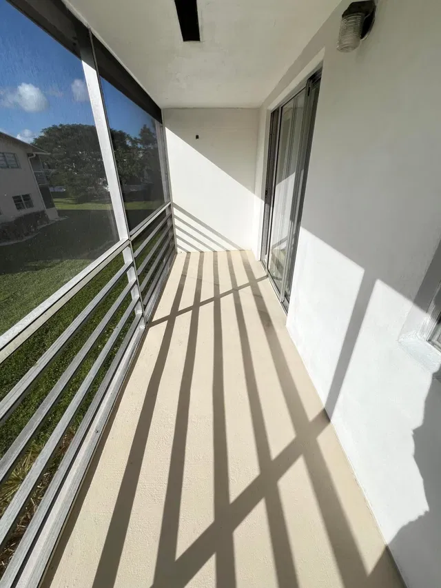  Residence photo 27