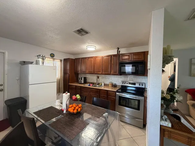 Residence photo 11