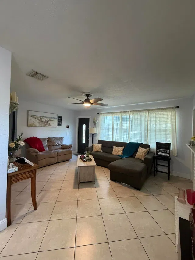 Residence photo 20