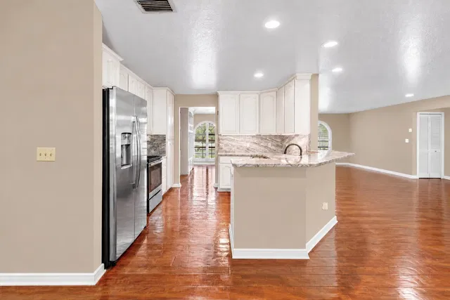 Residence photo 15