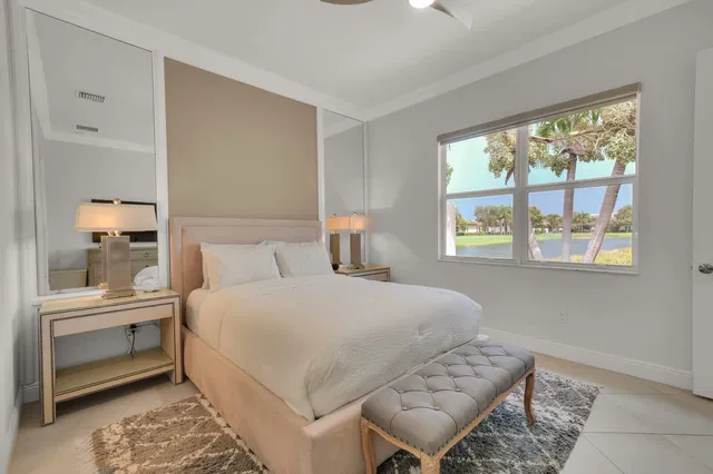 Residence photo 17