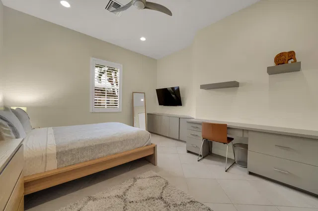 Residence photo 23