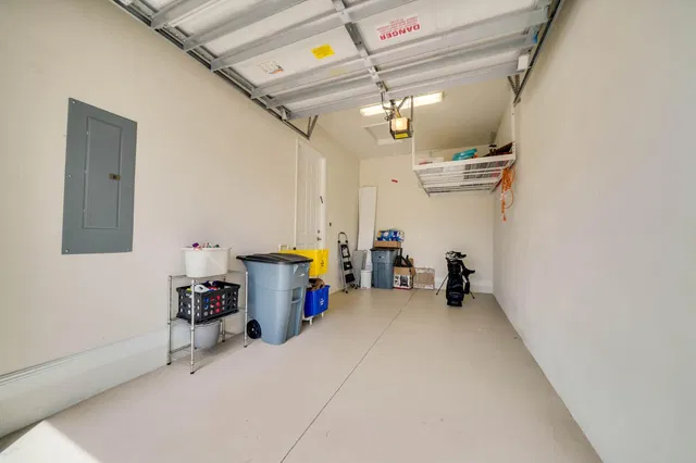 Residence photo 27