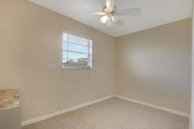 Residence photo 8