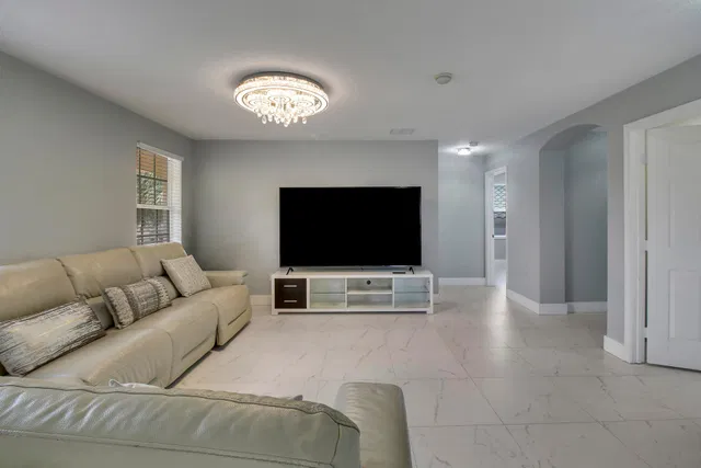 Residence photo 21