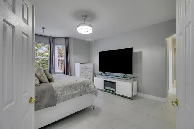 Residence photo 29