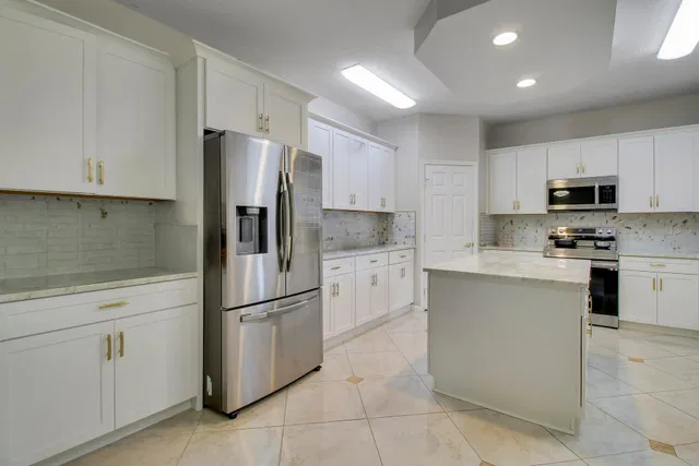 Residence photo 48