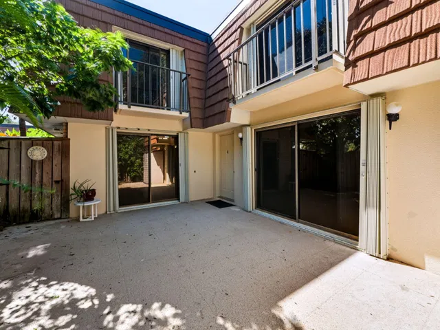 Residence photo 5